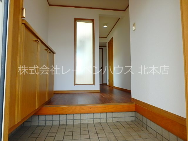 コムネット北本 玄関