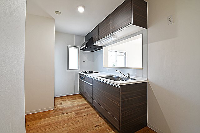 Vie　Nouvelle浦和岸町 ガス３口の広めシステムキッチン