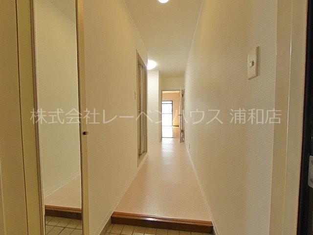 Ｔ’s　ｇａｒｄｅｎ蕨 玄関