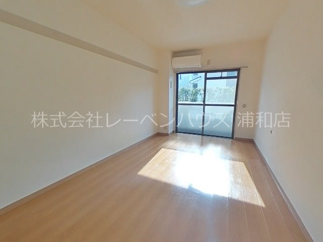 Ｔ’s　ｇａｒｄｅｎ蕨 リビング