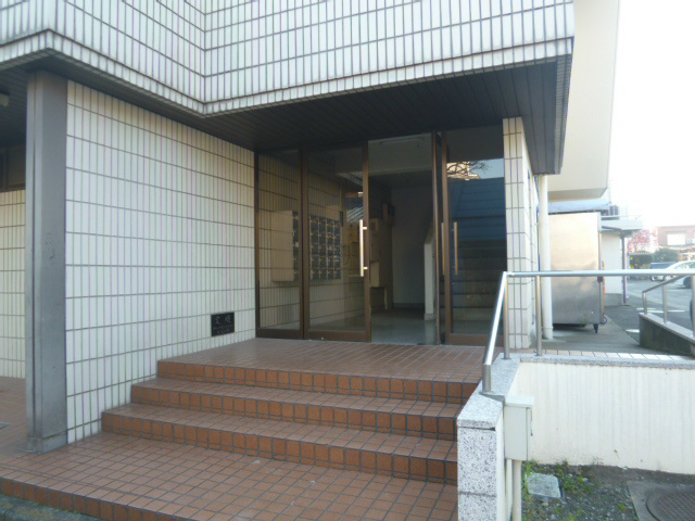 長島ビル レーベンハウス北本店へ　048-590-5757