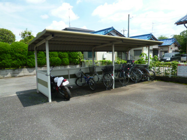 パークハウスＡ棟 レーベンハウス北本店へ　048-590-5757