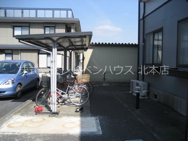 ボヌール北本B棟 レーベンハウス北本店へ　048-590-5757