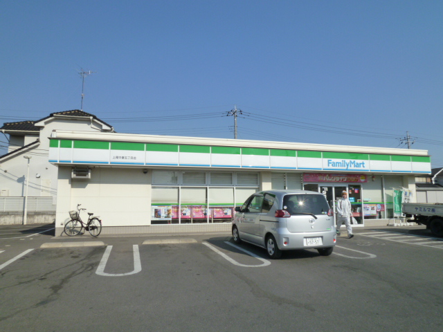 サンフォレストD棟 コンビ二