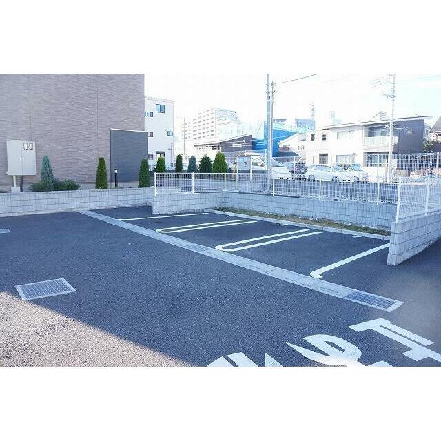 エクセレント　グローブⅡ 駐車場