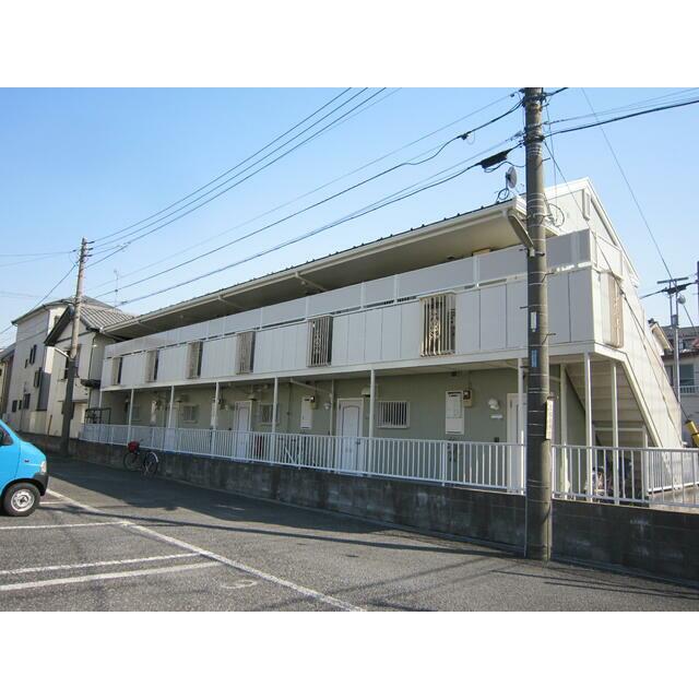 アムール・トミタ 外観