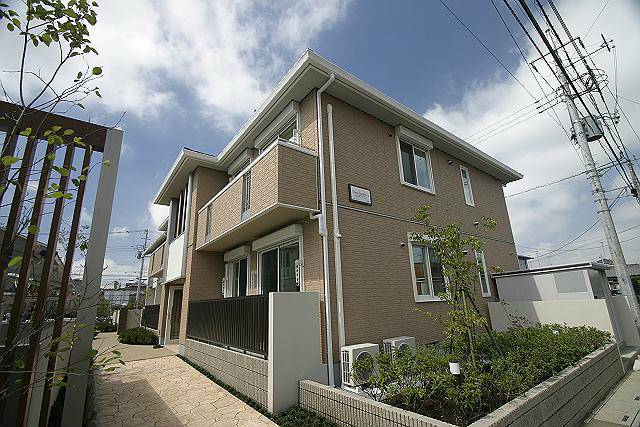 植栽も多く、緑豊かなシャーメゾン