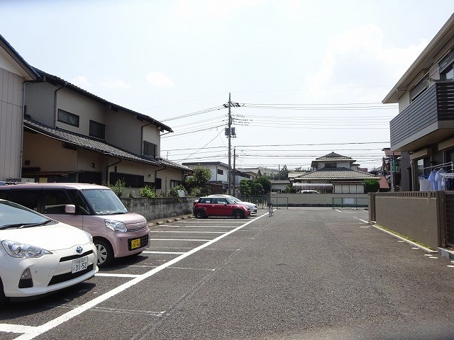 【SHM】グランソレイユ A 駐車場
