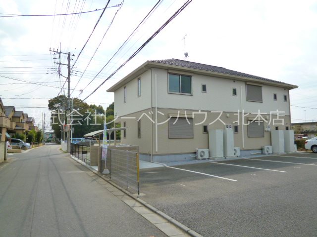 セントラルコート B 駐車場