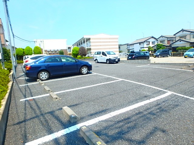 レオパレスフローラ レーベンハウス北本店へ　048-590-5757