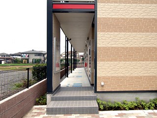 レオパレス北本本町 レーベンハウス北本店へ　048-590-5757