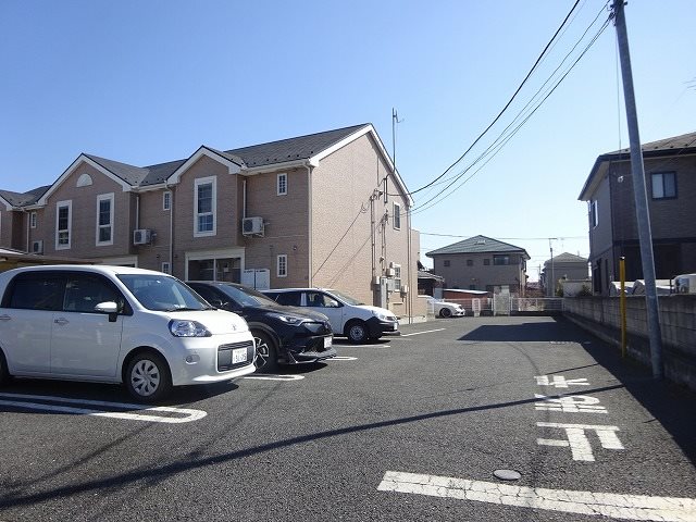 アウローラ 駐車場
