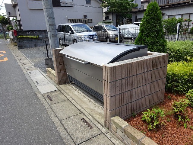 カトレアハウスⅡ ゴミ捨て場
