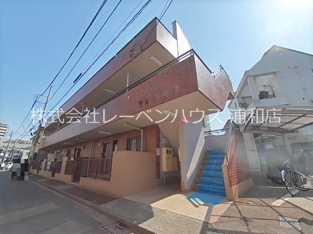 ドミール岸町 外観