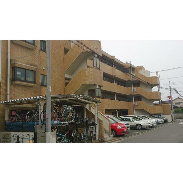 カサグランデ大宮 駐車場