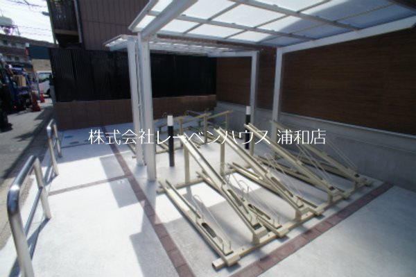 リブリ・グレーヌ 駐輪場・バイク置き場