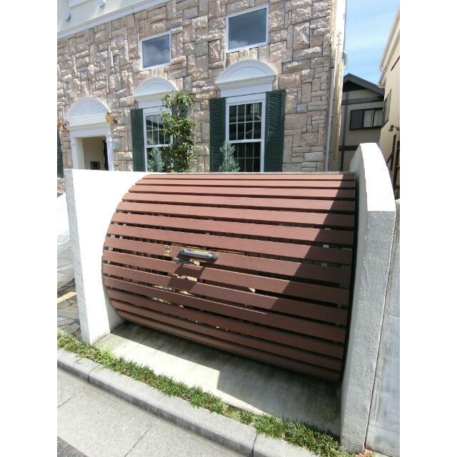 プリマ浦和別所 おしゃれなゴミ置き場