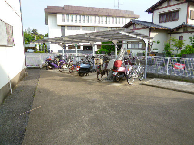 清水コーポＡ棟  レーベンハウス北本店へ　048-590-5757