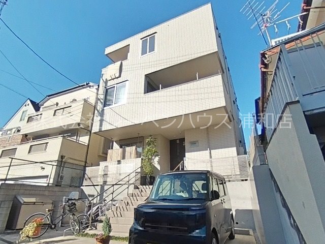 イーリス 浦和 外観