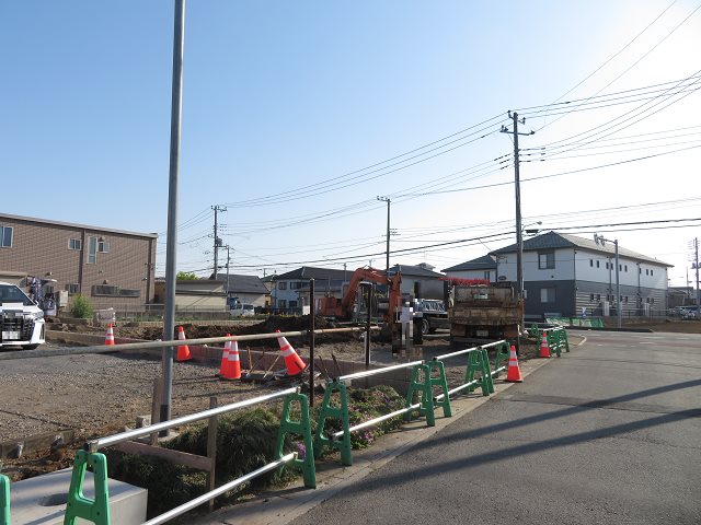 シルク 建設中
