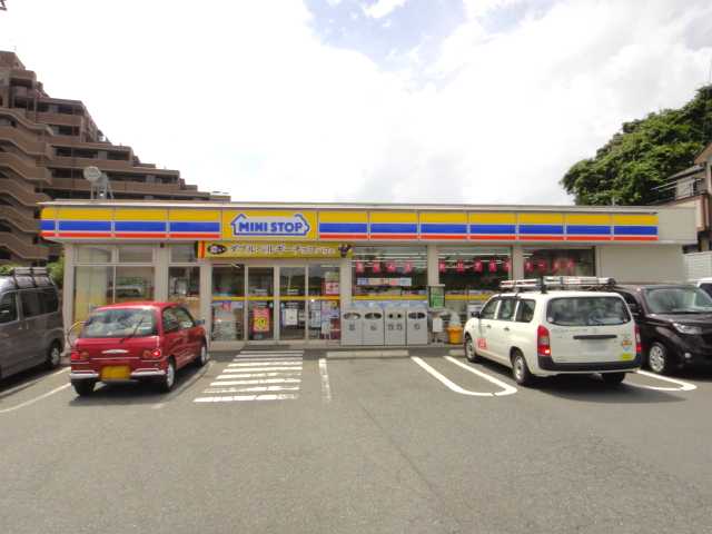 ティアレ ミニストップ東浦和店まで783ｍ