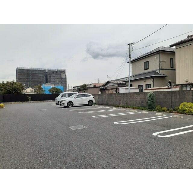 ジュネス武蔵浦和　弐番館 駐車場