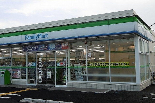 グランドール ファミリーマート岩槻東町一丁目まで250m