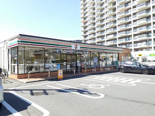 セピア セブン　さいたま上落合3丁目店まで400m