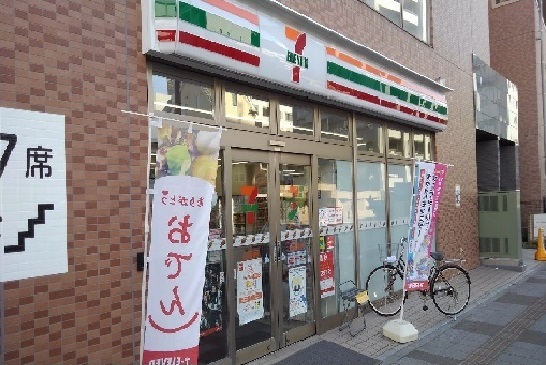フィオーレ静　吉敷町 セブンイレブンさいたま吉敷町店まで350m