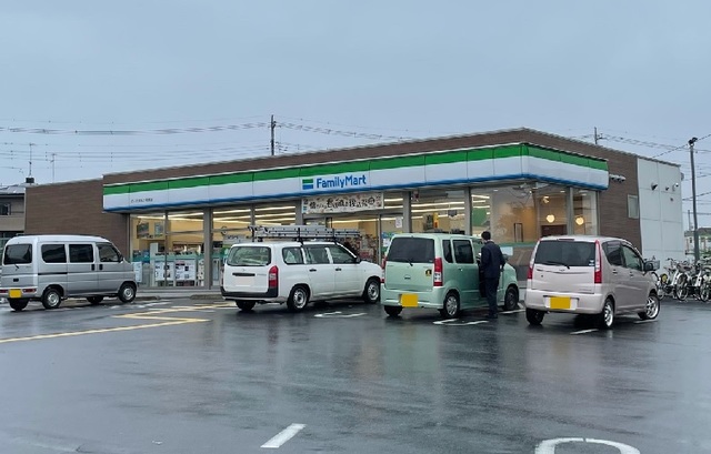 ブローテ　ハウス ファミマ　さいたま丸ヶ崎南店まで350m