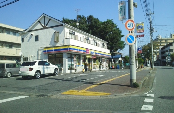 エターナルプレース ミニストップ　宮原2丁目店まで180m