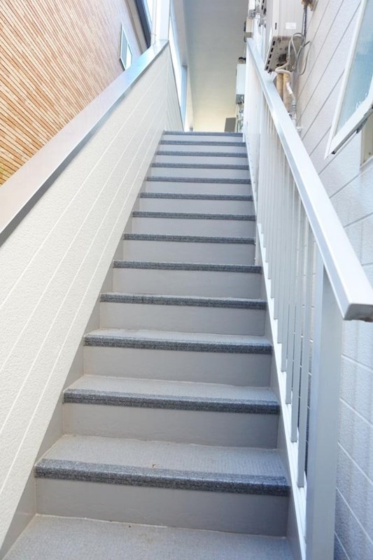 メゾンブランシュ 共有階段