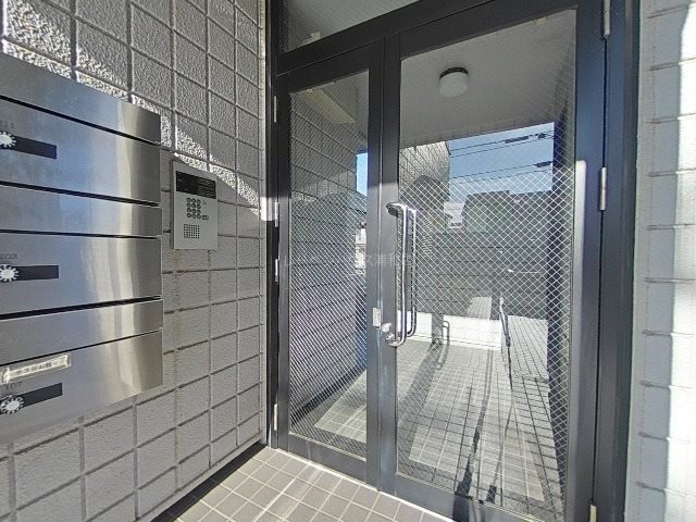 カノ東大宮 エントランス
