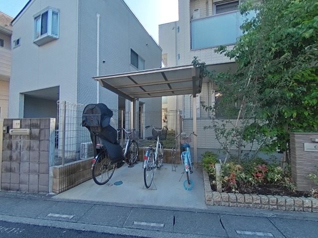 クレスト浦和 その他