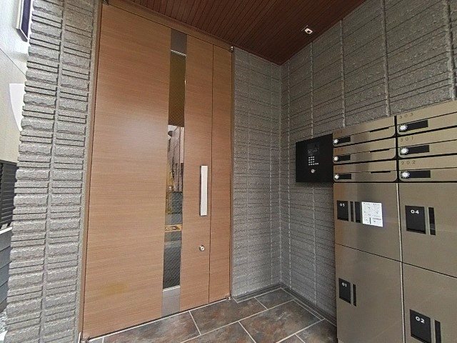 Ｂｏｎｈｅｕｒ　Ｋ　浦和元町 エントランス