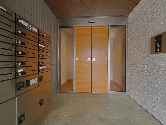 旭化成　ＨＥＢＥＬ　ＭＡＮＳＩＯＮ　ＵＲＡＷＡ エントランス