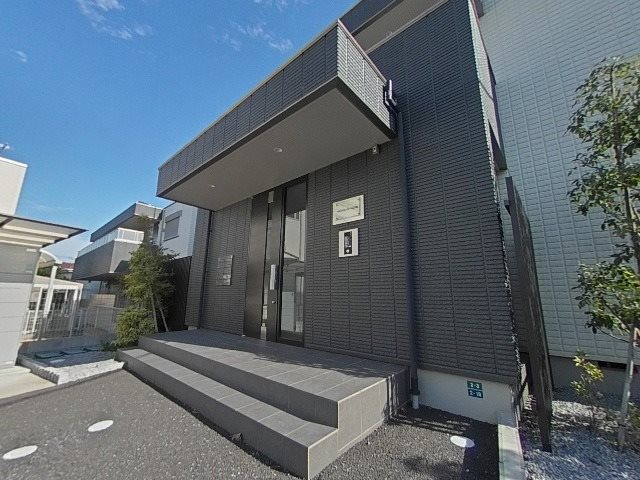 ｍａｉｓｏｎ　ｄｅ　ｃａｌｍｅ エントランス