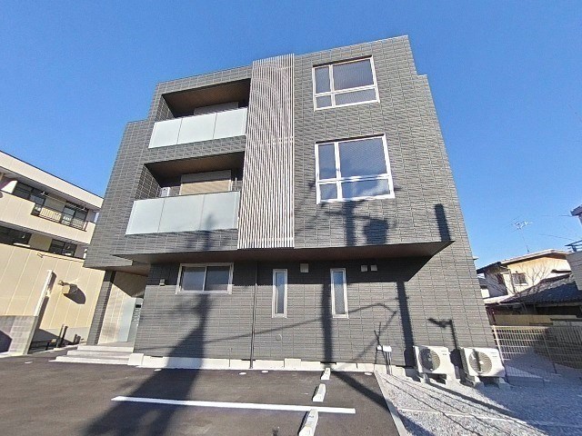 ＧＥＭＩＮＩ 外観