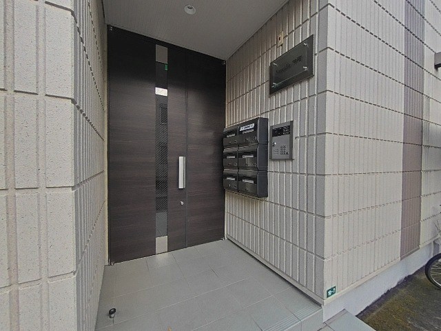 ファミール仲町 エントランス