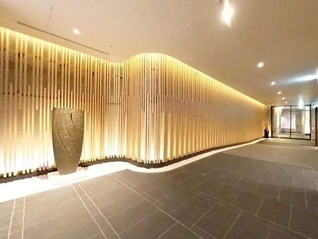ＵＲＡＷＡ　ＴＨＥ　ＴＯＷＥＲ エントランス