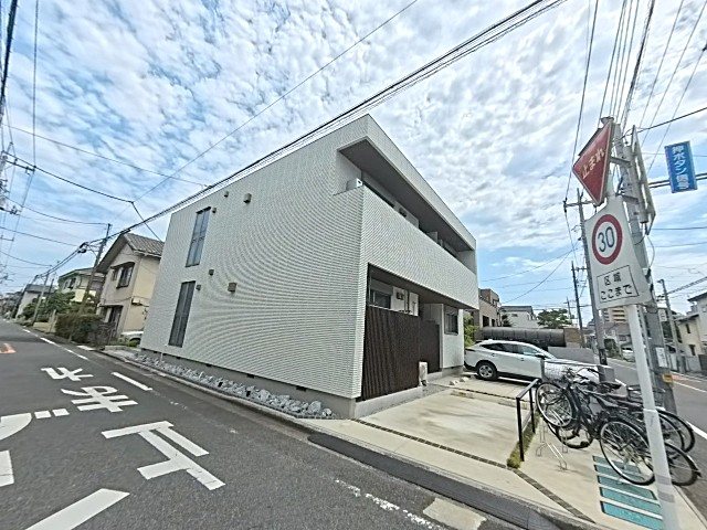 フェリーチェ 駐車場